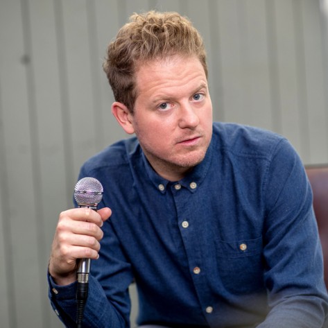 Martin Zingsheim – „normal ist das nicht“ Der preisgekrönte Kölner Kabarettist im Waldbronner Kulturtreff